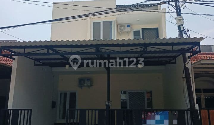 Rumah Semifurnis Baru Di Pakuwon City Rumah Bagus di Pakuwon City Cluster Puri Asri, Jl. Kalisari Dharma III Block P2 No. 1, Kalisari, Mulyorejo, Kota Surabaya, Jawa Timur, Indonesia, 60112, Pakuwon City