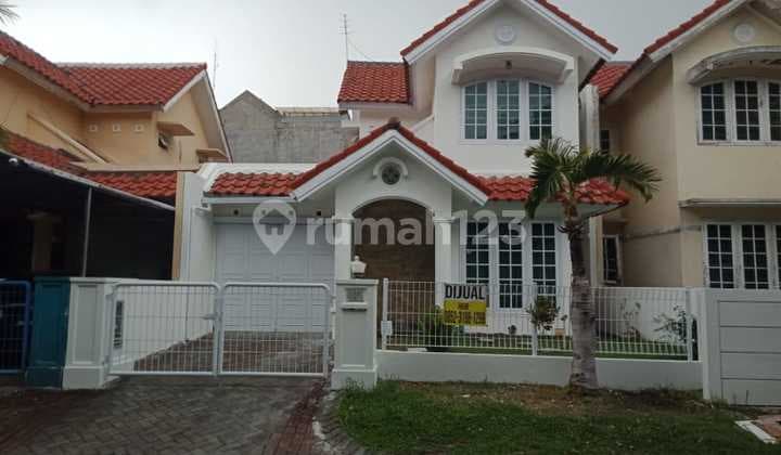 Rumah Siap Huni di Villa Valensia Wiyung Rumah Bagus HGB di Gapura Perumahan Vila Valensia, Jl. Lontar, Babatan, Wiyung, Kota Surabaya, Jawa Timur, Indonesia, 60227, Wiyung