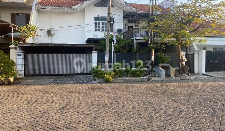RUMAH BESAR ADA LAPANGAN BADMINTON, BISA UTK KOST, STATEGIS DEKAT KAMPUS & SEKOLAH DI KLAMPIS