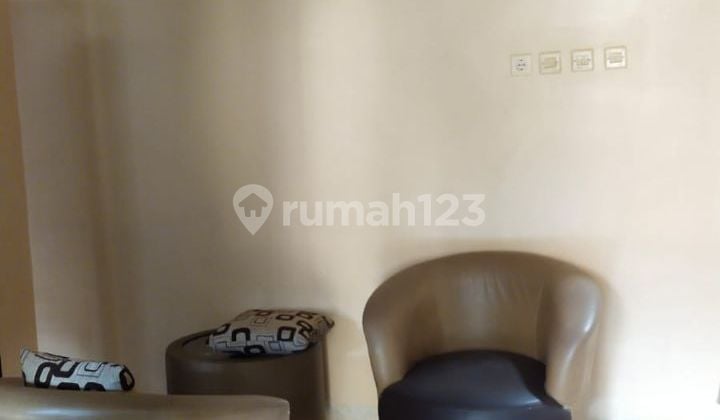 Well-Maintained, Semi-Furnished House in Kutisari at Jl. Kutisari Indah Barat X No.2, Kutisari, Tenggilis Mejoyo, Surabaya City, East Java, Indonesia, 60291, Tenggilis Mejoyo Nice House