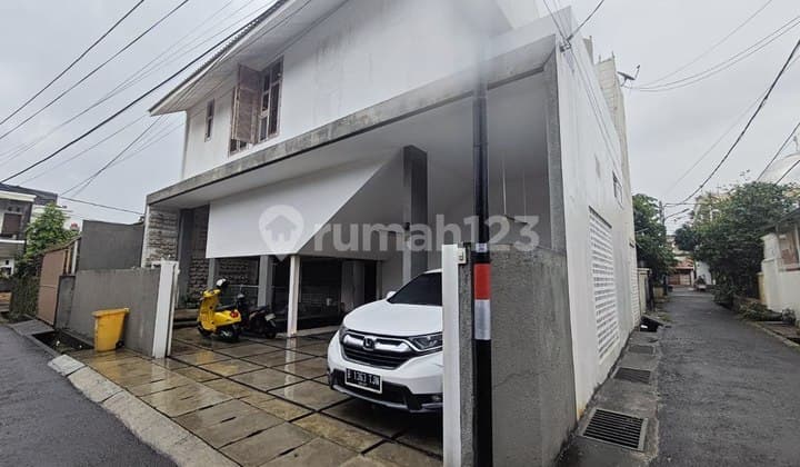 Turun Harga Rumah Cantik di Kayu Putih, Jakarta Timur