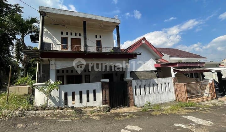 Termurah Rumah 2 Lantai Huni di Perumahan Cilodong, Depok