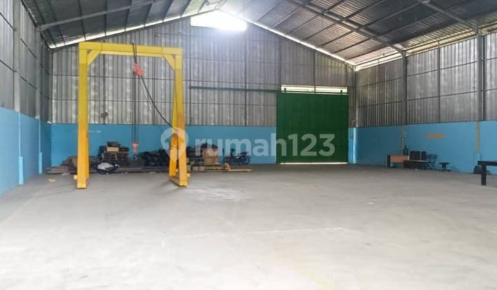 Cheap Warehouse Base 1 for Rent, Narogong Main Road, Bekasi