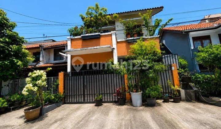 Quick Sale House in Bumi Malaka Asri Duren Sawit, East Jakarta