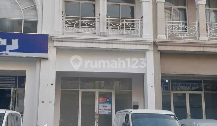 Ruko Pinggir Jalan,Lokasi Strategis Cocok untuk Kantor dan Usaha Lainnya. Galaxy