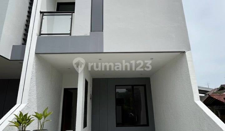 Rumah Baru di Galaxy Patung Kuda, Bebas Banjir, 2 Lantai, Harga Nego!