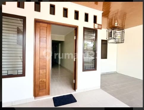 Disewakan Rumah Baru Siap Huni Furnish di Duren Sawit Jakarta Timur