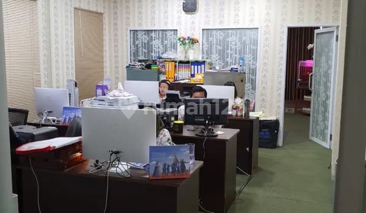 For Sale: Neatly Renovated Shop House in a Strategic Location