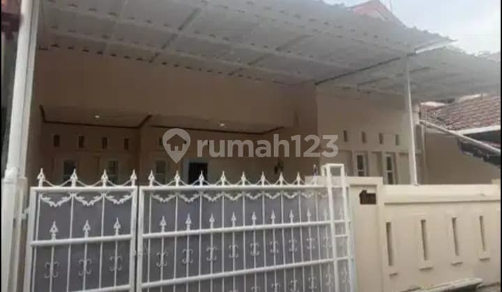 For Rent Ready to Live in Furnished House in Kayuringin Jaya, South Bekasi