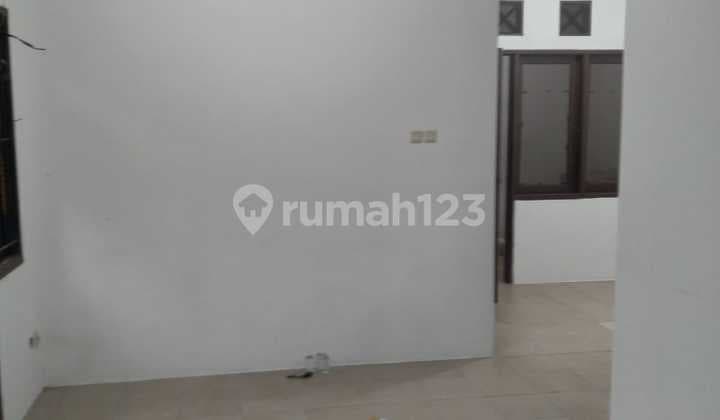 Disewakan Cepat Murah Rumah Huni di Taman Kenari Cibubur