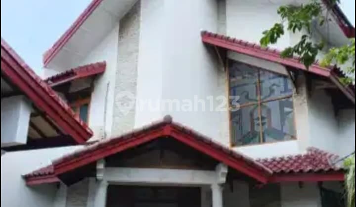 For Rent: Newly Renovated Spacious Luxury House in Duren Sawit, East Jakarta