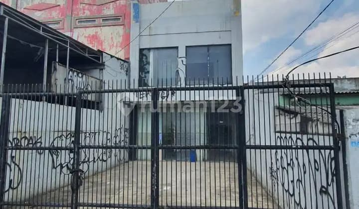 Strategic Shop House for Sale by the Main Roadside Near Tanjung Priok Port