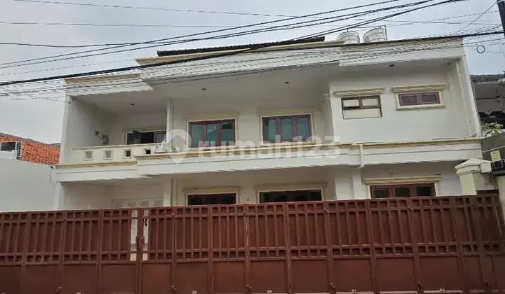 Dijual Rumah Mewah Dibawah Harga Pasar Lokasi Strategis Di Tebet Jakarta Selatan