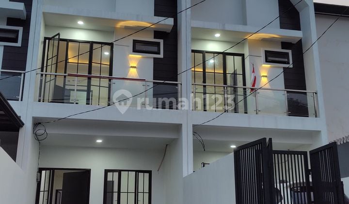 Rumah Baru 2 Lantai Meruya Utara