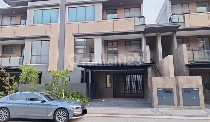 BSD City The Zora House (Land Area/Building Area 200/350 m²)