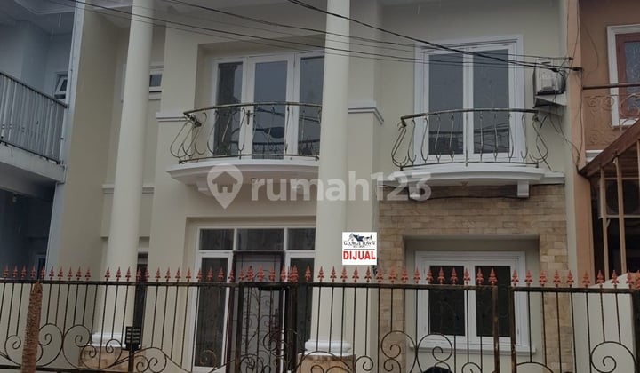 Rumah Mutiara Taman Palem (Ukuran 8x15 m) Rumah Mutiara Taman Palem (Ukuran 8x15 m)