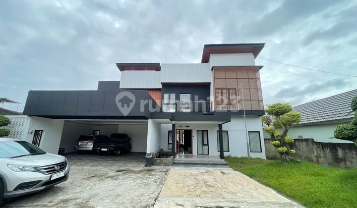 Dijual Rumah Mewah di Sukabangun Palembang