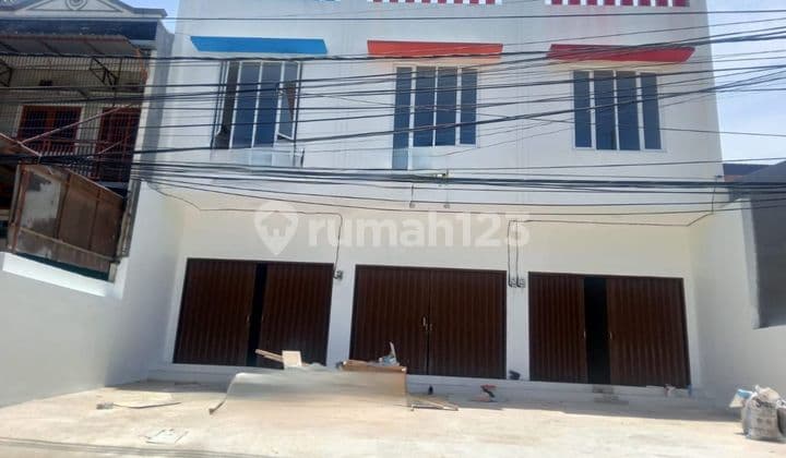Ruko di Harapan Indah, Bekasi 120 m Baru