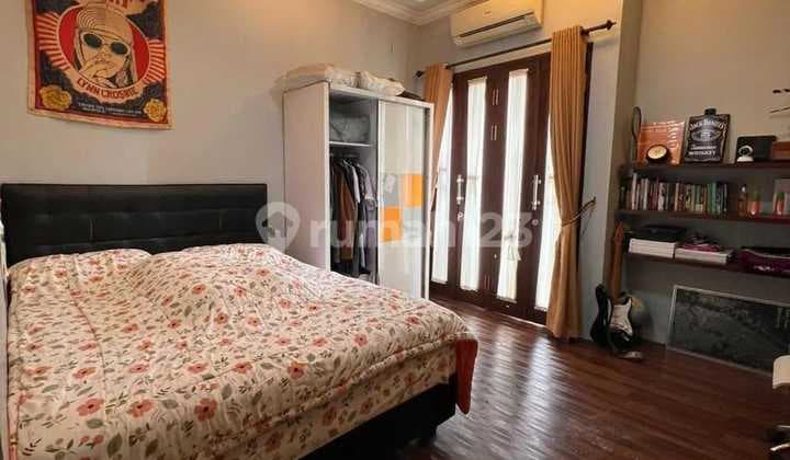Turun Drastis Rumah Full Furnished Dekat Alun-Alun Bandung Kini 1,8 M