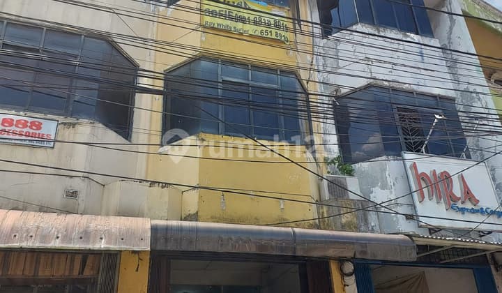 Ruko di Tanah Abang 3 Lantai