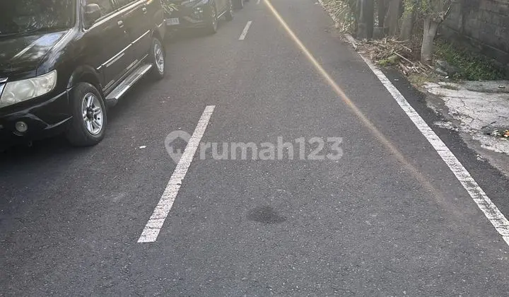 Land for Rent 650M2 Strategic Surrounding Wall Tk Badung Renon 7mtr Asphalt Road