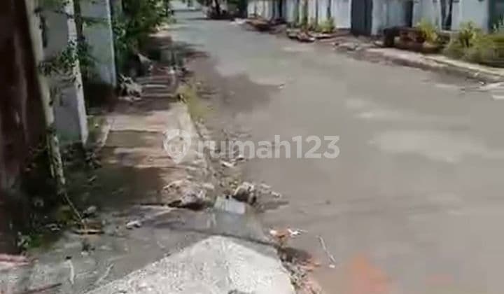 Lux One Gate Land with Security, 350M2, Imam Bonjol Street, 8 Meters Wide, Near Transmart.