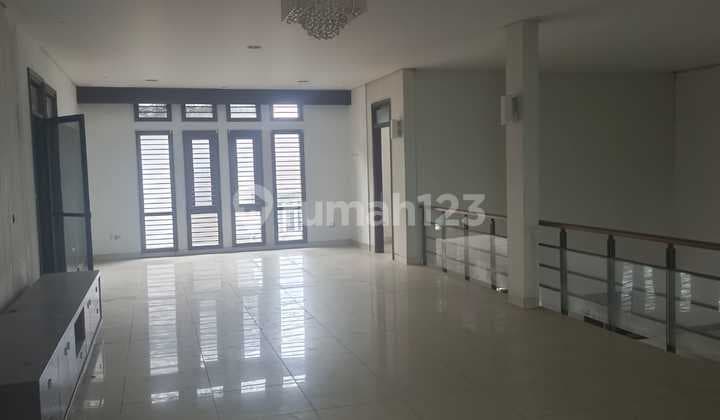 Ruko Rendeng Istana Pasteur Daerah Gunung Batu