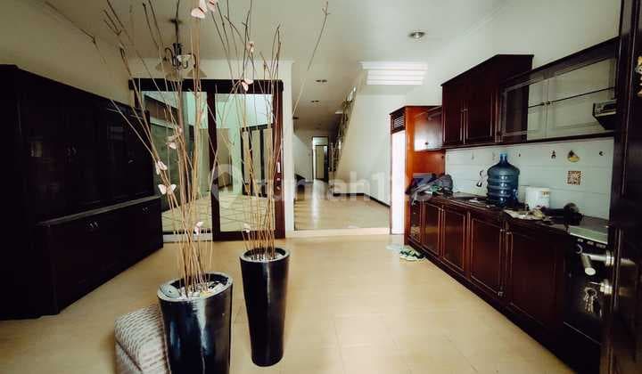 Rumah 2 lt sayap pasteur/pajajaran, baru renovasi bagus terawat