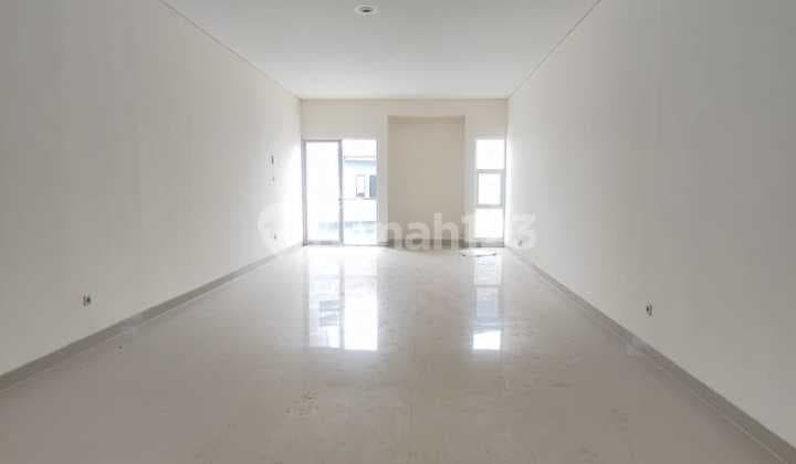 Ruko Bagus Setrasari 3,5 lt Area Komersil