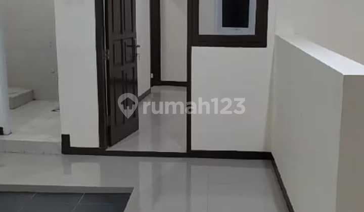 Rumah 5KT sudah renovasi siap huni sayap sudirman bandung