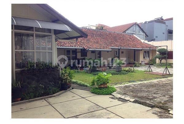 Rumah Gaya Kolonial Belanda terawat daerah pasir koja