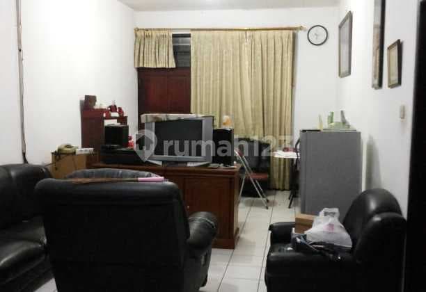 Rumah Tinggal 4 KT di Perumahan Leuwisari