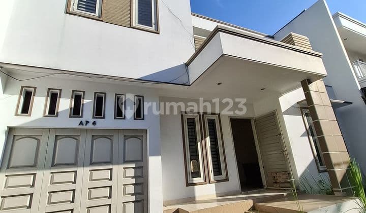 Rumah Bagus Tanah Luas Siap Pakai di Greenville Jakarta Barat