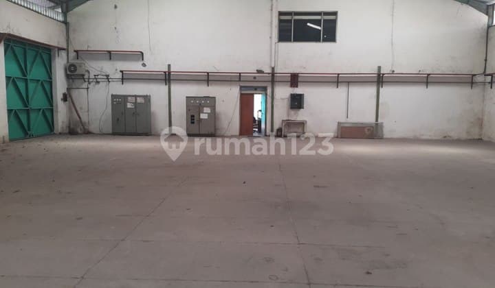 Disewakan Gudang jl sawunggaling Taman Sepanjang