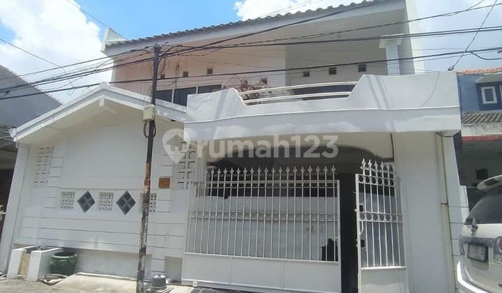 Dijual rumah Semolowaru Elok STRATEGIS