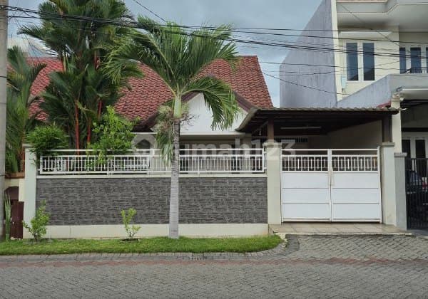 DIJUAL RUMAH ARAYA 2 - TERMURAH