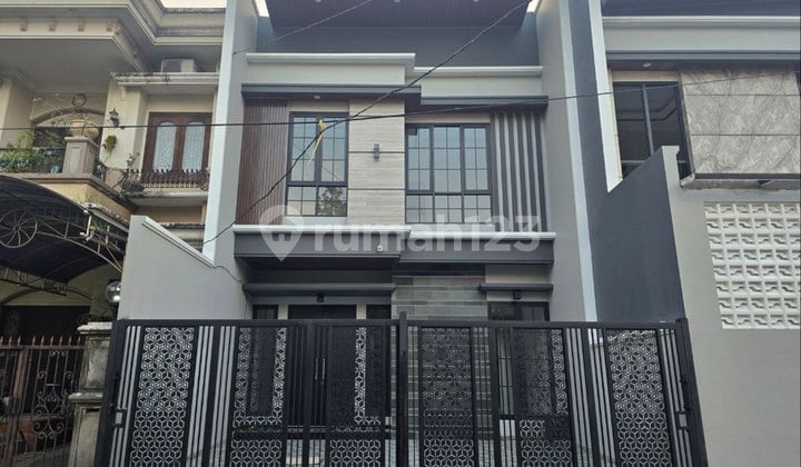 Rumah Araya 2 Minimalis, Row 3 Mobil Strategis Rumah Araya 2 Minimalis, Row 3 Mobil Strategis