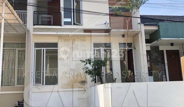 Sariwangi Village House