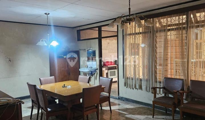 Rumah Vintage Berpotensial Di Daerah Cihapit Bandung? Klik Iklan Ini Yuk