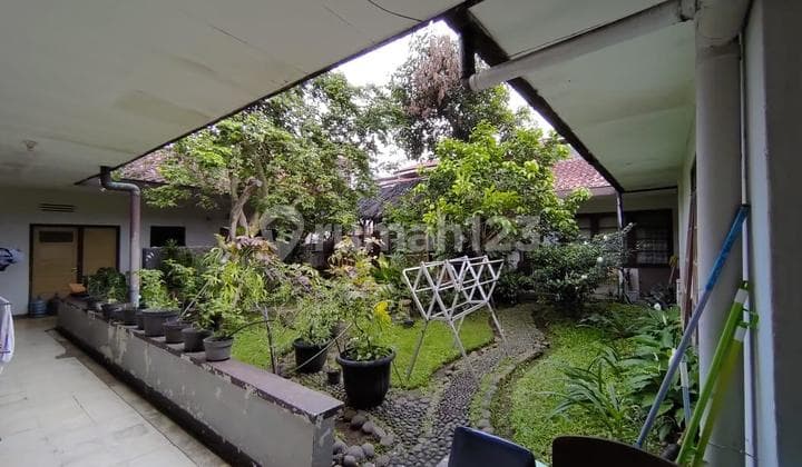 For Sale House on Kacapiring Street, Ahmad Yani Wing, Riau Road, Bandung.
