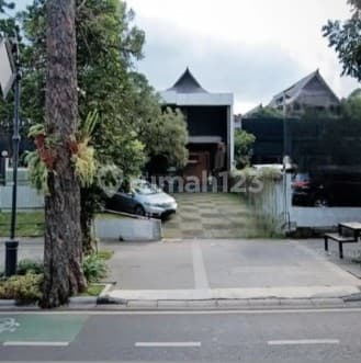 Dijual Gedung di Jl.ir.h.djuanda/Dago Bandung