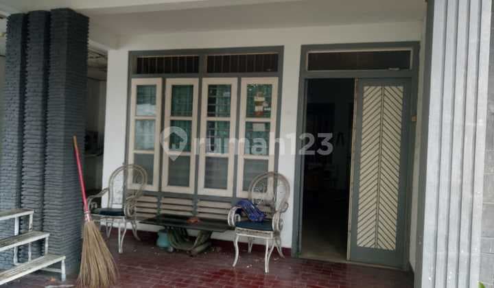 Rumah di Tebet Barat Lokasi Prime Harga Miring