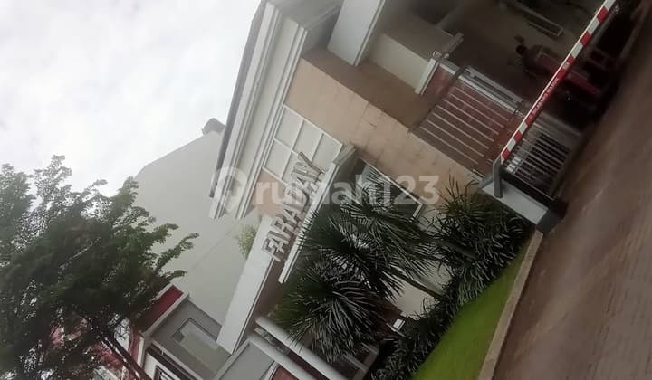 Disewakan Rumah 2 Lt 7 X 15 M2 Gading Serpong Cluster Faraday Ada 3+1 Kt 3 Km Unfurnished Dekat Kolam Renang Cluster, Siap Huni Februari!