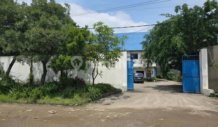 Margomulyo Warehouse Suri Mulia 2 Access to Warehouse Gate and Office