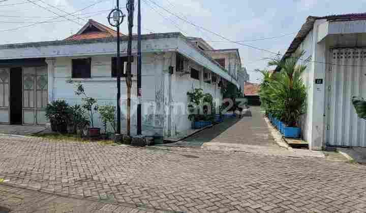 Kantor dan Gudang Jalan Krembangan Kunir Sebelah Jalan Jagaraga