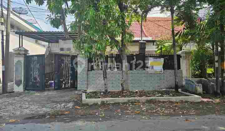 Rumah di Jl Seruni Surabaya Pusat