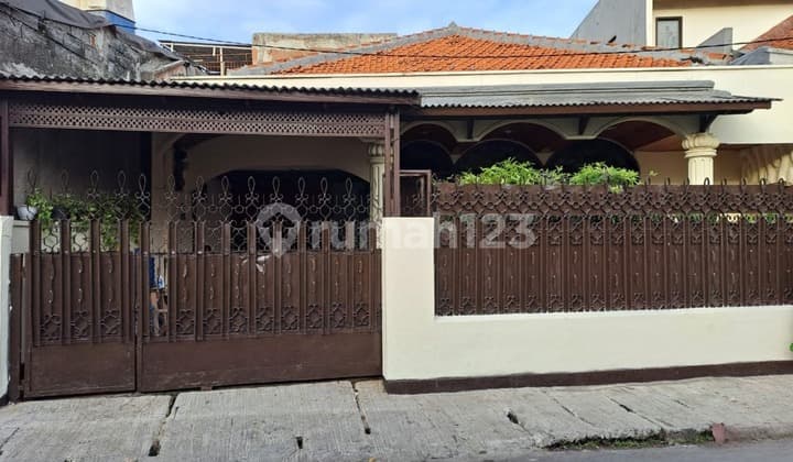 Rumah Siap Huni Bebas Banjir Akses Jalan 2 Mobil di Bukit Duri Tebet Jaksel