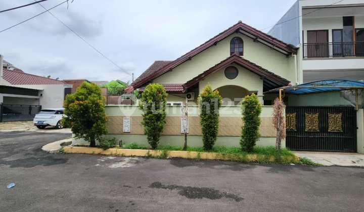 Rumah Tinggal Siap Huni Jalan Taman Angsana Jakasetia Bekasi Selatan