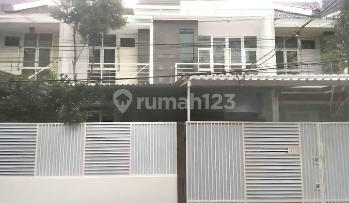For Sale 2-Story House in Pancoran Timur, South Jakarta