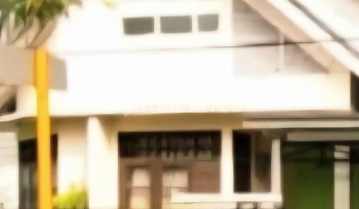 Hunian Eksklusif Hoek dengan Taman Luas & Asri Bebas Banjir